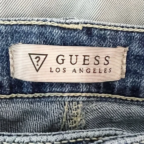 GUESS Embroidered Floral Distressed Hugh Rise Skinny Jeans Sz 26 - Picture 10 of 10